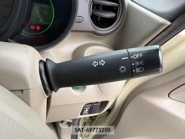 Honda N BOX 2012-04 8744537-13