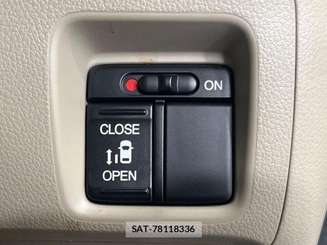 Honda N BOX 2014-03 8744529-3