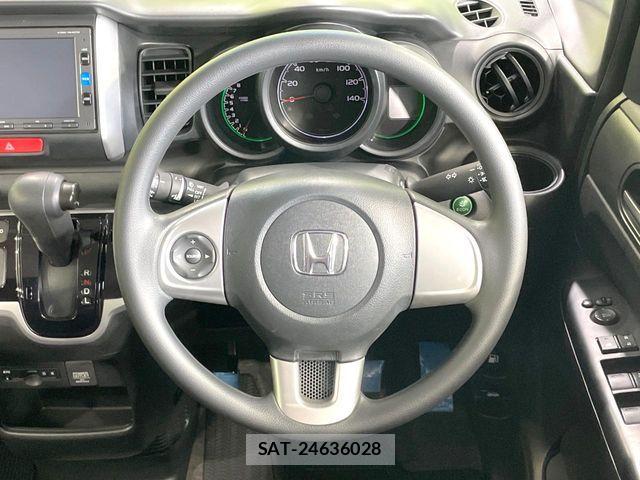 Honda N BOX 2016-03 8744494-10