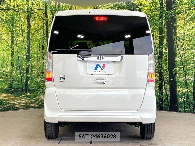 Honda N BOX 2016-03 8744494-14