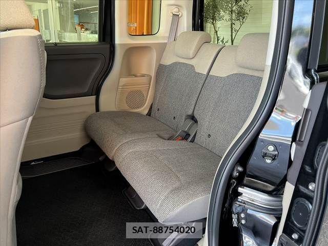 Honda N BOX 2018-04 8744496-18