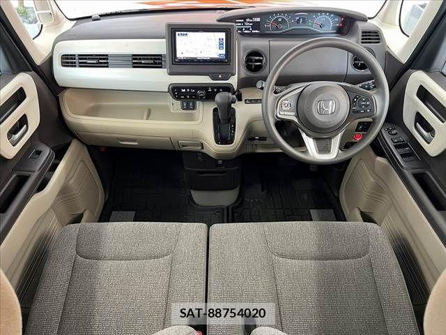 Honda N BOX 2018-04 8744496-1