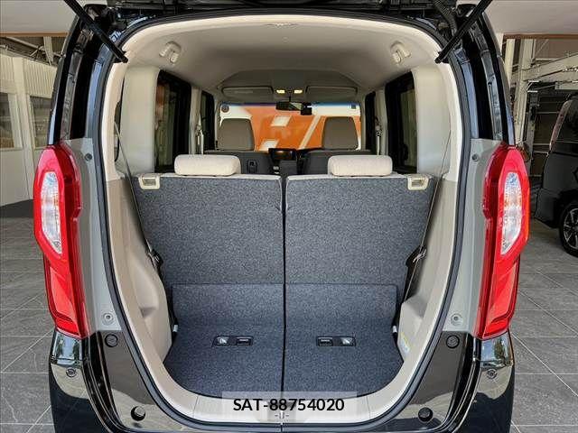 Honda N BOX 2018-04 8744496-19