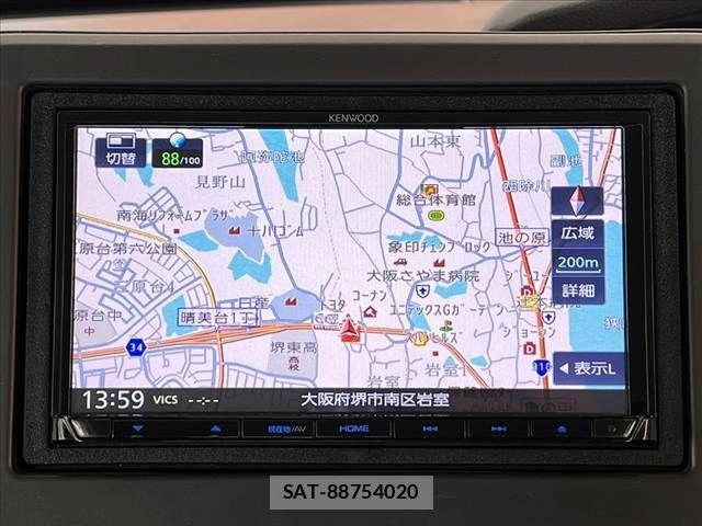 Honda N BOX 2018-04 8744496-2