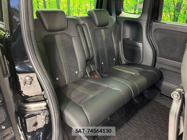 Honda N BOX 2023-04 8744425-8