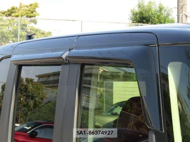 Honda N BOX 2023-05 8744426-12