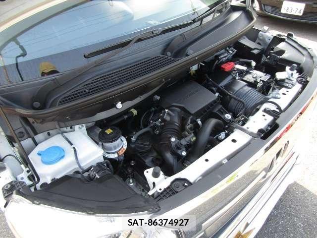 Honda N BOX 2023-05 8744426-14