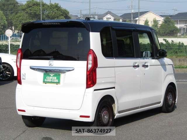 Honda N BOX 2023-05 8744426-27