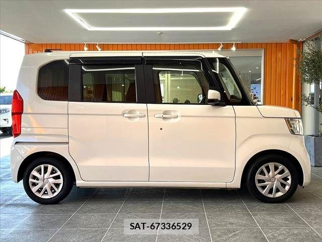 Honda N BOX 2019-12 8744486-11