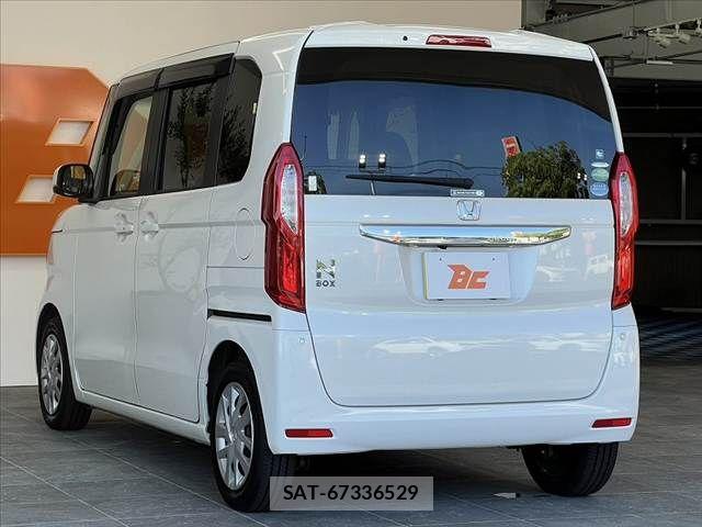 Honda N BOX 2019-12 8744486-12