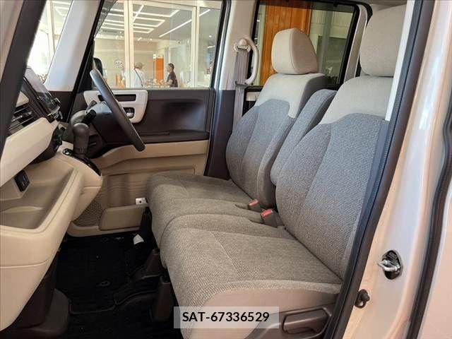 Honda N BOX 2019-12 8744486-16