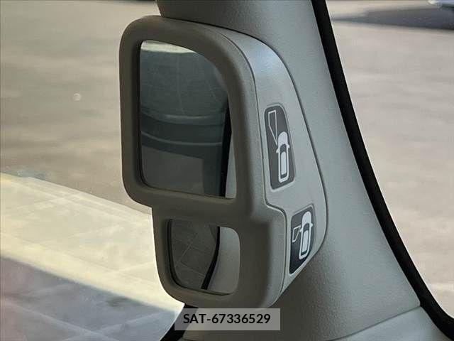 Honda N BOX 2019-12 8744486-29