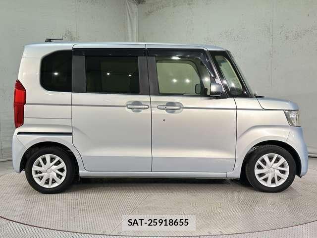 Honda N BOX 2018-01 8744497-4