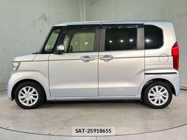Honda N BOX 2018-01 8744497-8