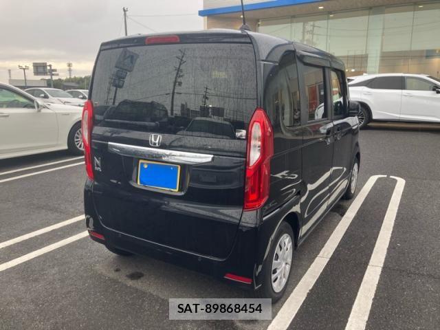 Honda N BOX 2023-08 8744463-2