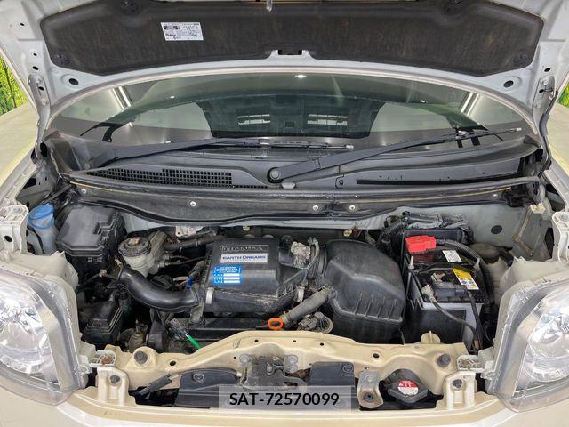 Honda N BOX 2017-06 8744485-17