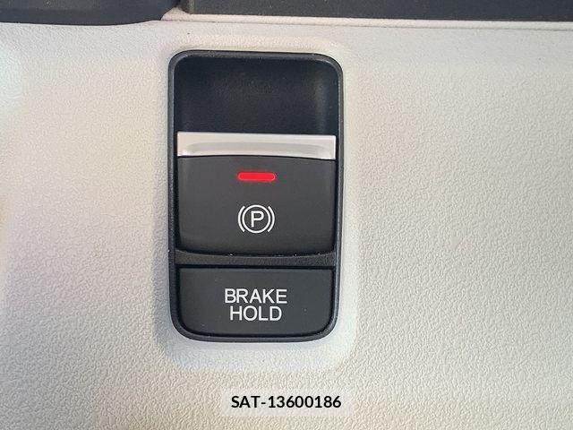 Honda N BOX 2024-05 8744481-8