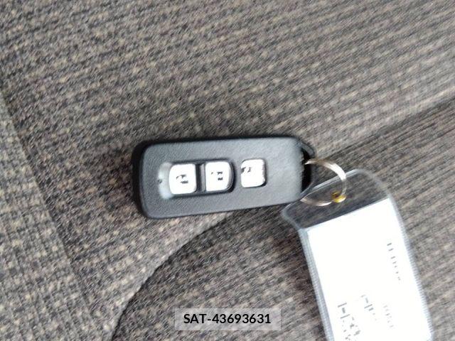Honda N BOX 2022-08 8781245-10