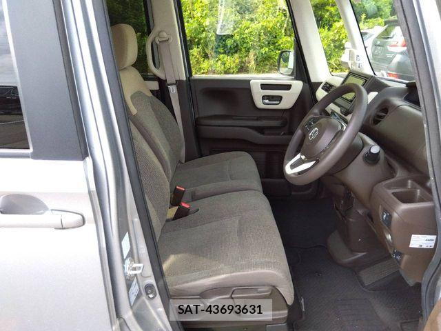 Honda N BOX 2022-08 8781245-3