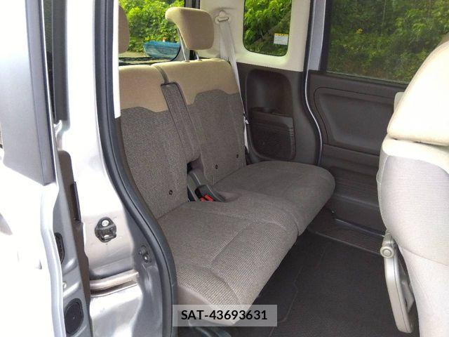 Honda N BOX 2022-08 8781245-4