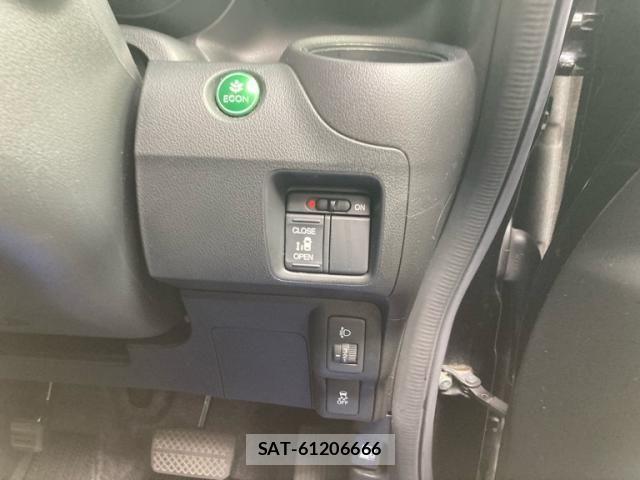 Honda N BOX 2016-12 8781258-13