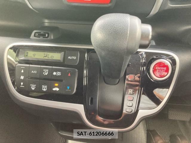 Honda N BOX 2016-12 8781258-16