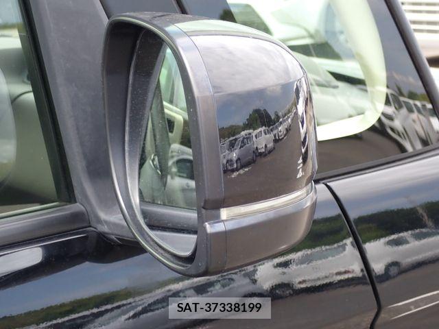 Honda N BOX 2019-03 8781227-21