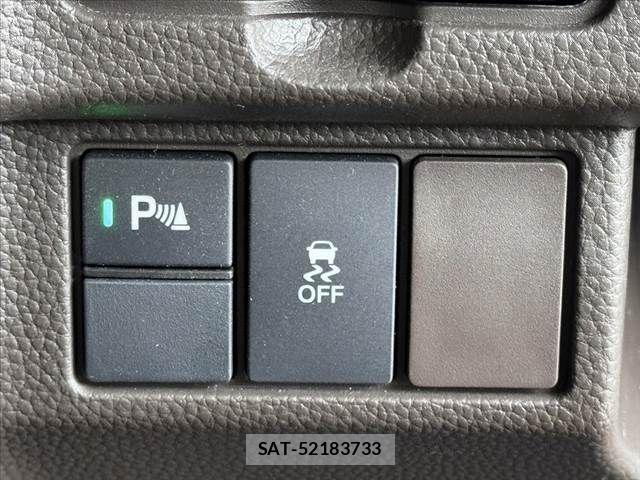 Honda N BOX 2023-07 8781216-26