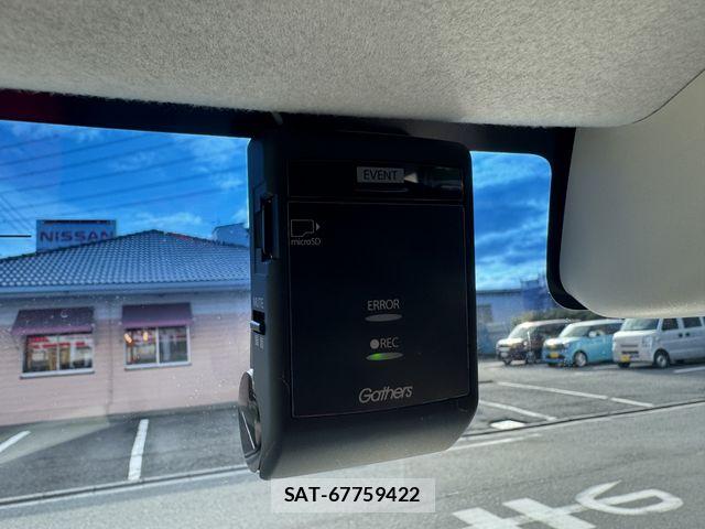 Honda N BOX 2017-12 8781221-19