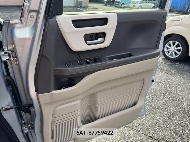 Honda N BOX 2017-12 8781221-20