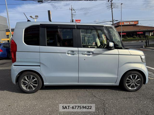 Honda N BOX 2017-12 8781221-3