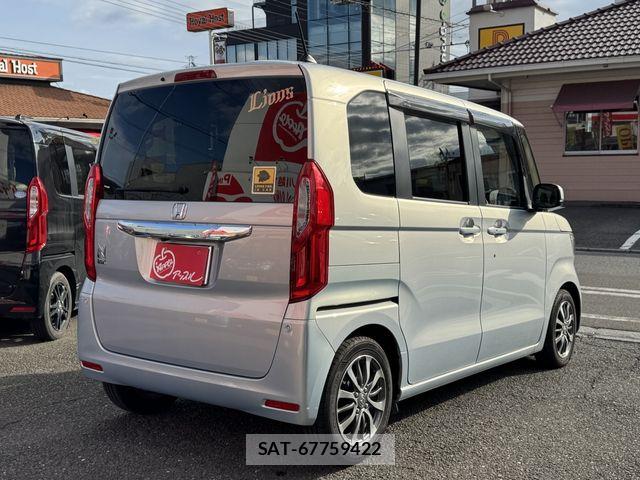 Honda N BOX 2017-12 8781221-4