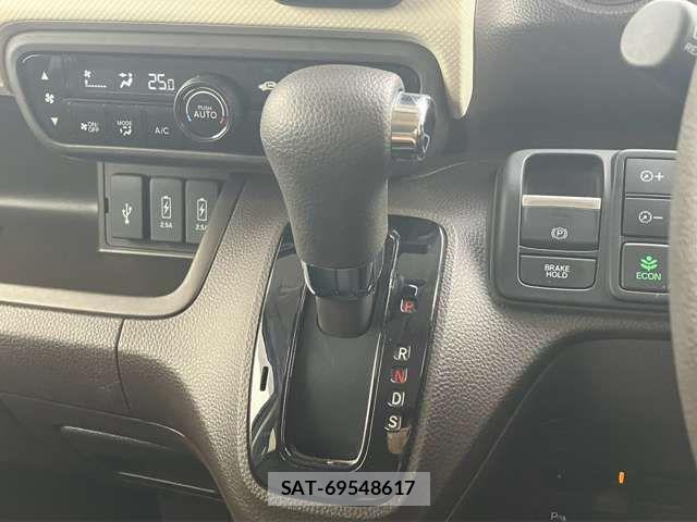 Honda N BOX 2023-12 8781199-9