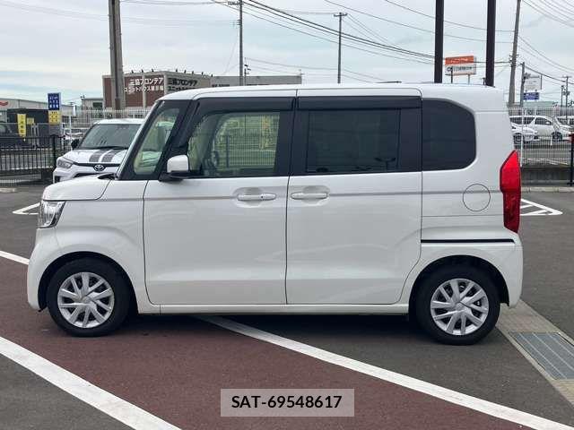 Honda N BOX 2023-12 8781199-17