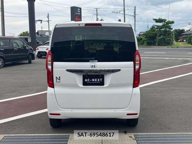 Honda N BOX 2023-12 8781199-18
