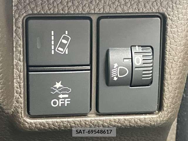Honda N BOX 2023-12 8781199-6