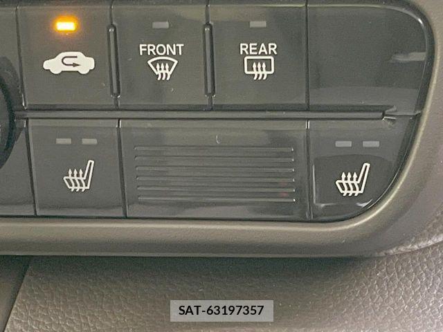Honda N BOX 2023-03 8781201-6