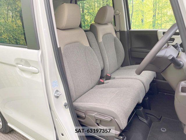 Honda N BOX 2023-03 8781201-7
