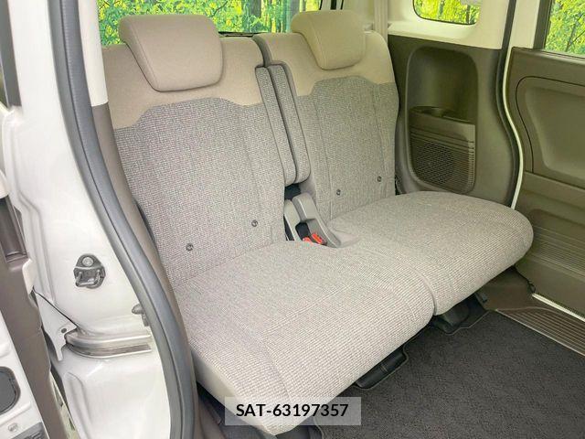 Honda N BOX 2023-03 8781201-8