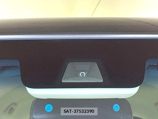 Honda N BOX 2023-06 8781214-2