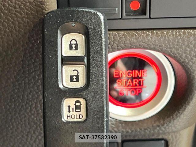 Honda N BOX 2023-06 8781214-6