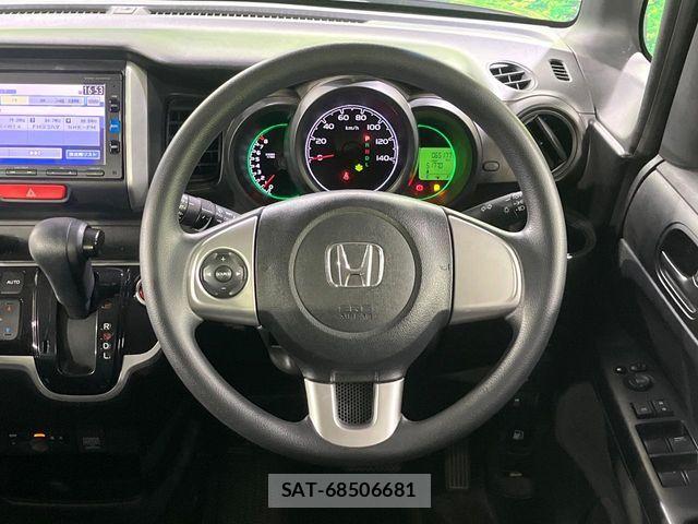 Honda N BOX 2016-04 8781242-10