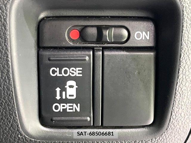 Honda N BOX 2016-04 8781242-4