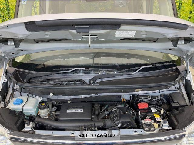 Honda N BOX 2017-12 8781222-17
