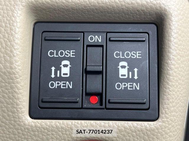 Honda N BOX 2017-11 8781251-5