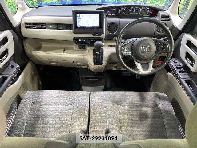 Honda N BOX 2020-03 8781226-3