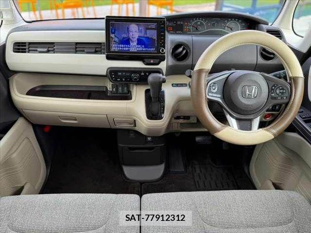 Honda N BOX 2019-07 8781236-1