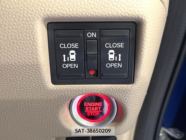 Honda N BOX 2019-02 8781235-2