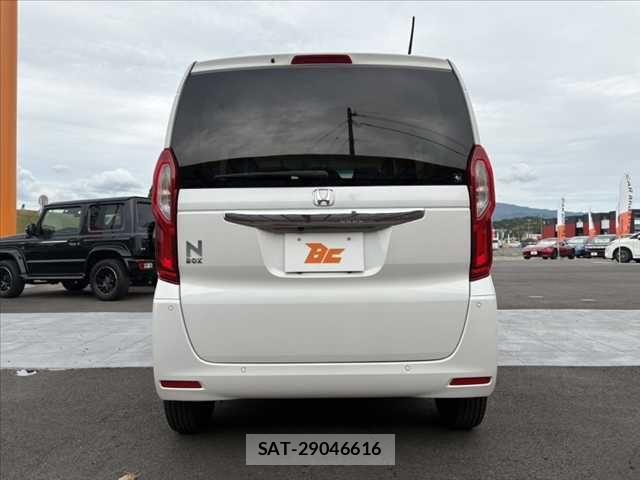 Honda N BOX 2021-09 8781220-11