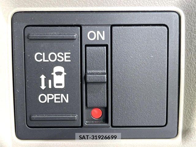 Honda N BOX 2024-03 8781187-4